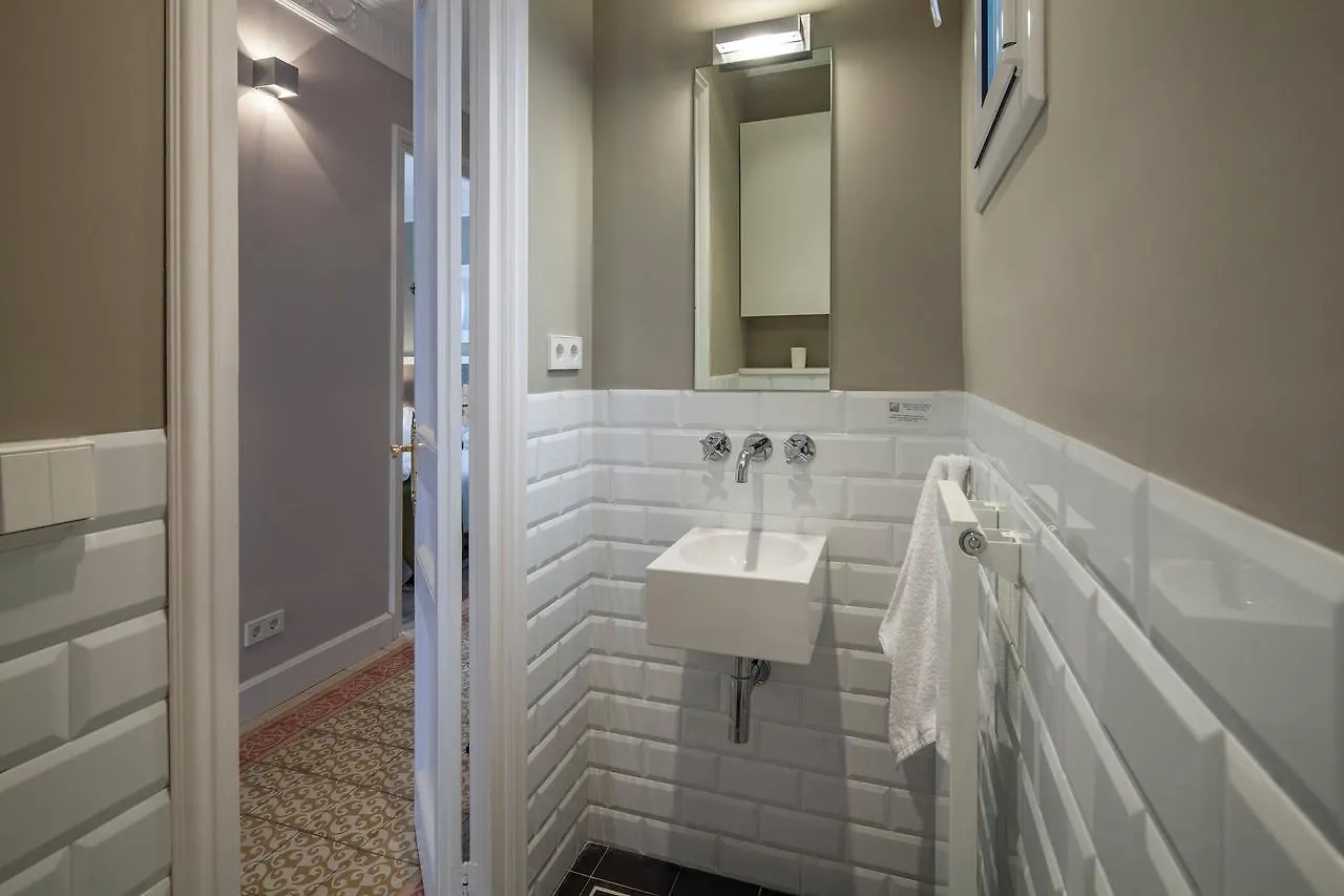 Habitat Apartments Barcelona Classic 0*,